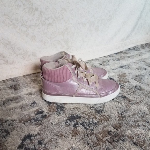UGG Australia Addie Sneakers - Picture 5 of 11